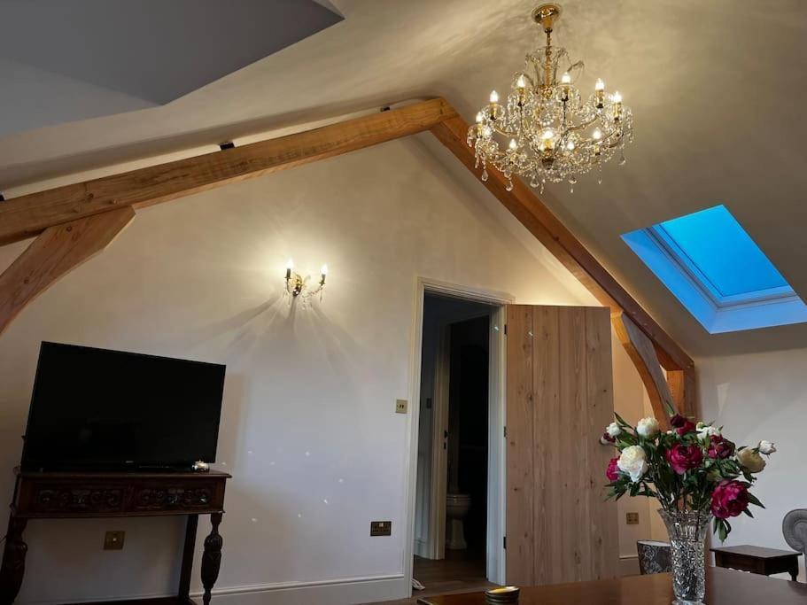 Byre - Farm Cottage On 9 Acre Equestrian Small Holding Salisbury Zewnętrze zdjęcie